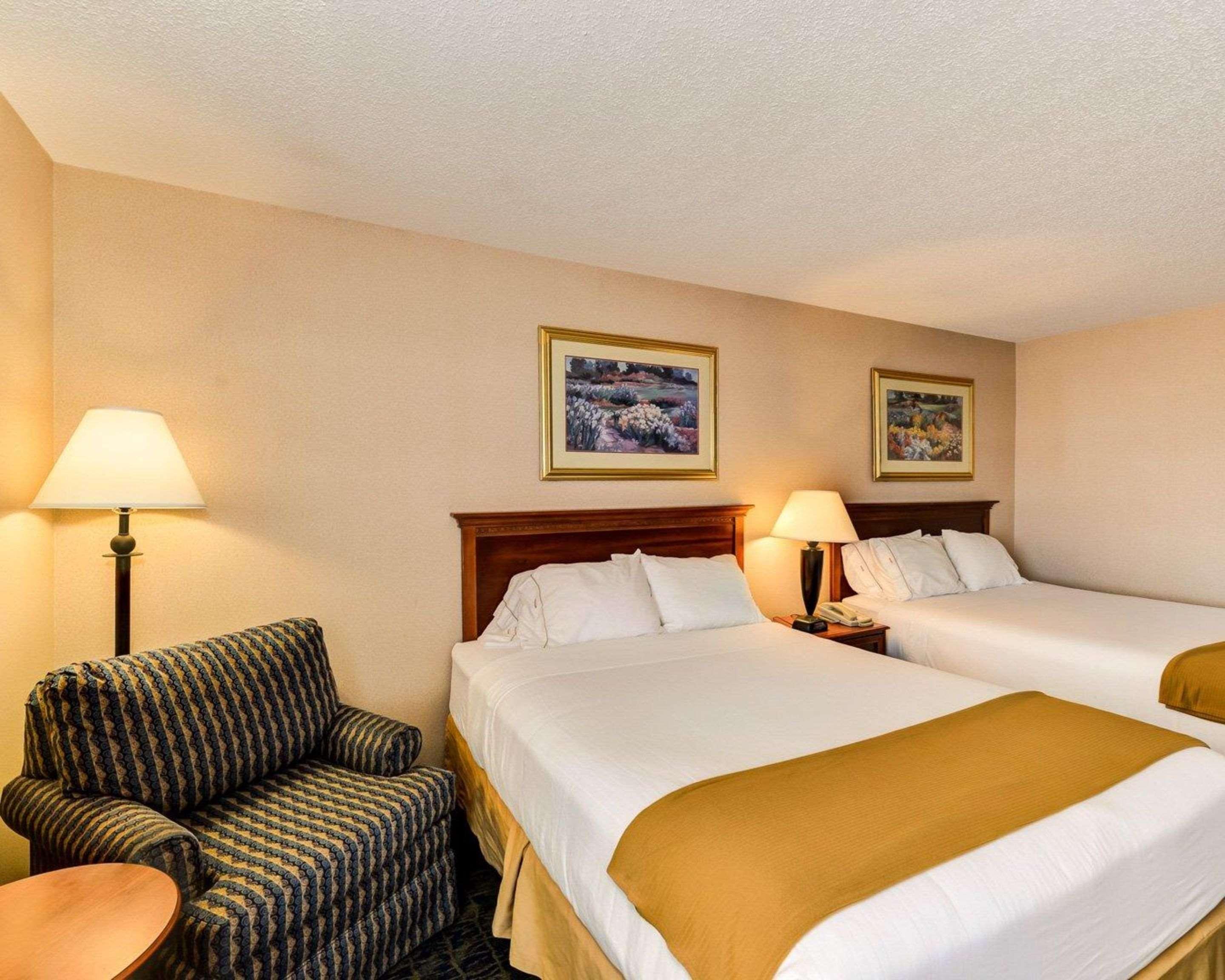 Quality Inn Spring Mills - Martinsburg North Dış mekan fotoğraf