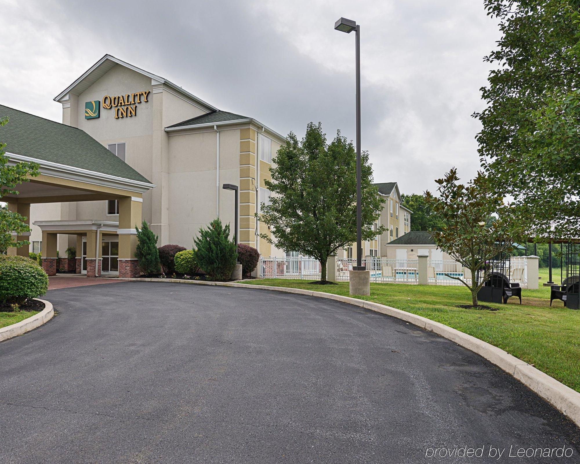 Quality Inn Spring Mills - Martinsburg North Dış mekan fotoğraf